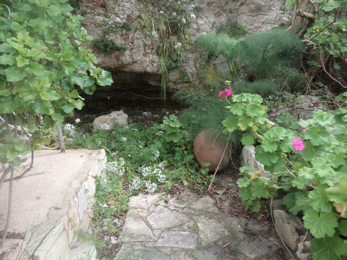 הוילה Lemona Lantana Stone House מראה חיצוני תמונה